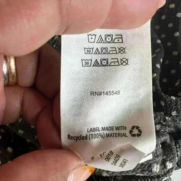 Brand: bar IIl
bar IIl Womens Cold Shoudler Halter Top Shirt, Grey, Small - Picture 7 of 8